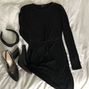 New Look Black Body-Con with Center Knot